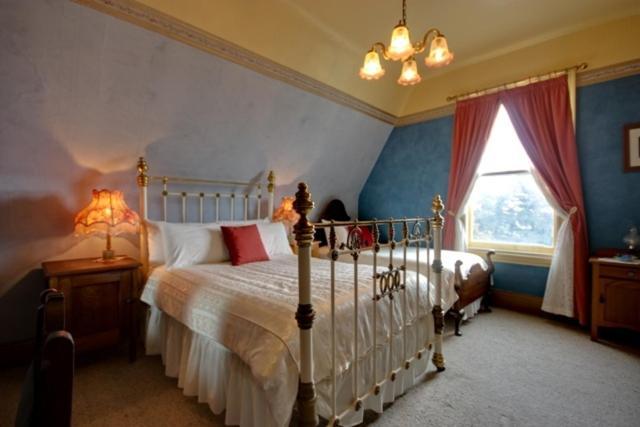 Westella Colonial B&B Accommodation Ulverstone Kamer foto