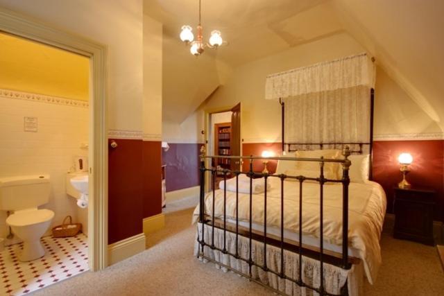 Westella Colonial B&B Accommodation Ulverstone Kamer foto