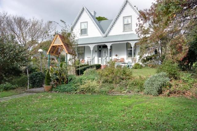 Westella Colonial B&B Accommodation Ulverstone Buitenkant foto