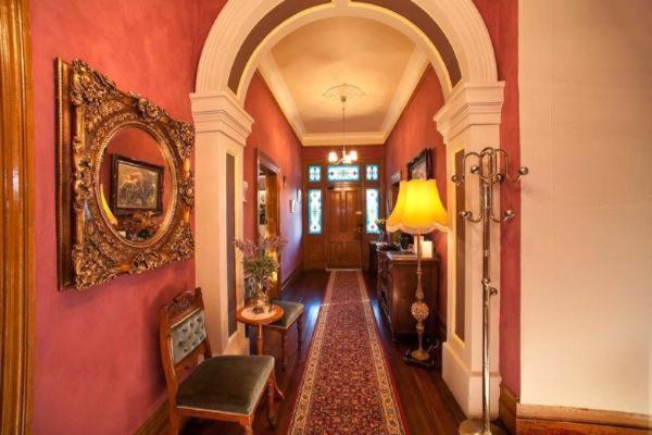 Westella Colonial B&B Accommodation Ulverstone Buitenkant foto